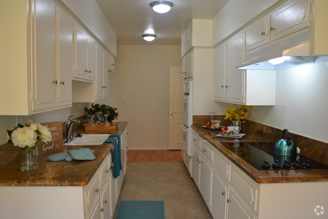 Building Photo - The Continental Arcadia Rental