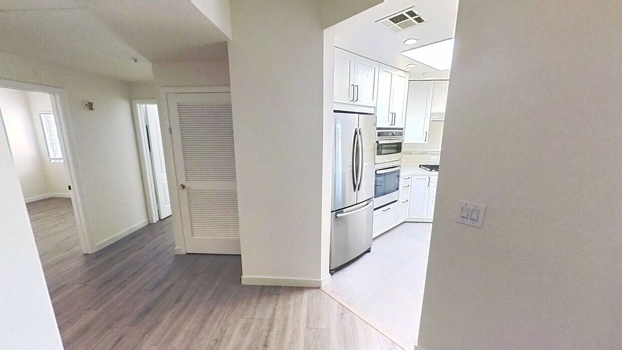 3D Tour - 1255 Federal Ave Unit 401