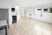 Photo - Balboa Unit #C (Back-Upper)