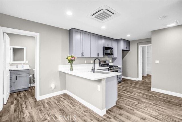 Photo - 9338 Emerald Ave