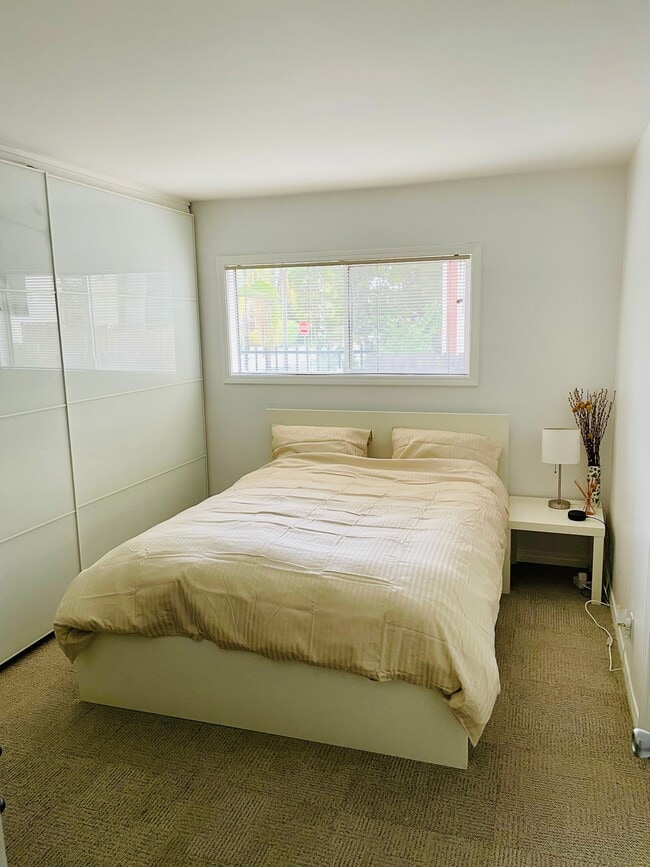 Photo - 2002 4th St Unit 000