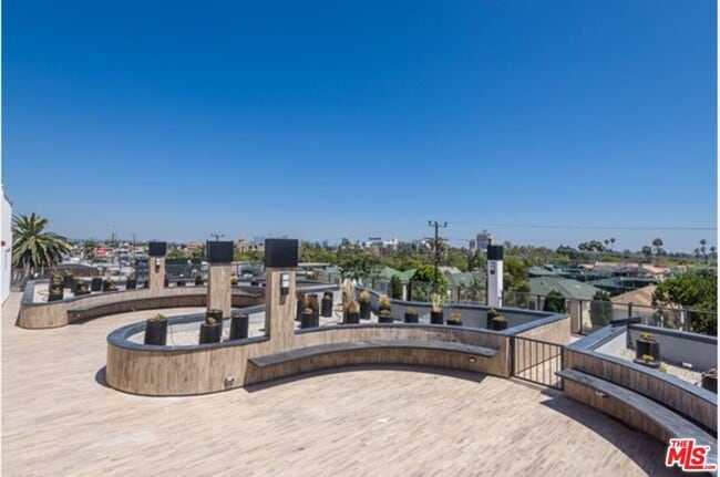 Photo - 711 Cole Ave Unit 121