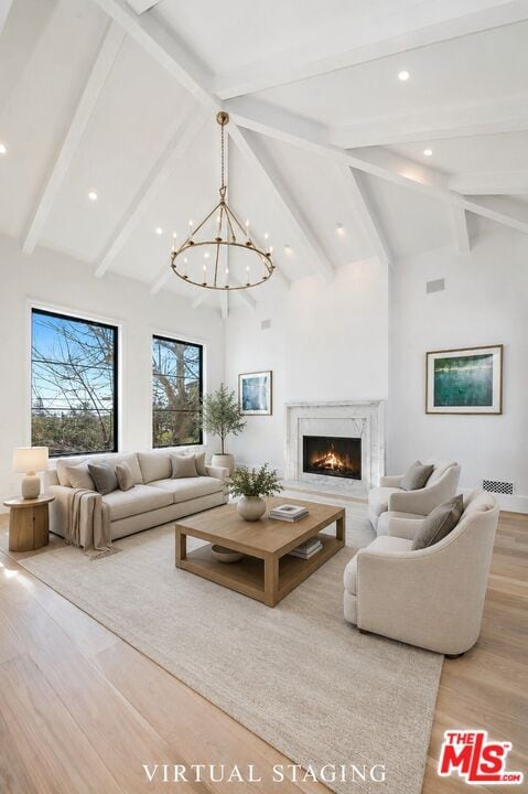 Photo - 1348 Marinette Rd