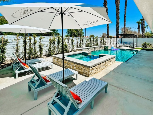 Photo - 43244 Freesia Pl