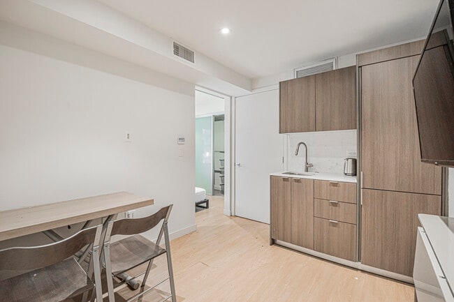 Photo - 5869.5B W 88th St Unit 5869.5B