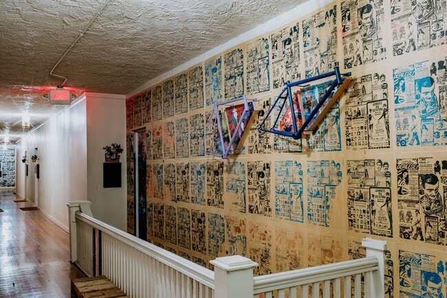 Photo - Charming Studio Apartment in Vibrant Barri... Unit 25