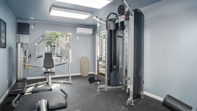 Building Photo - Siena Terrace