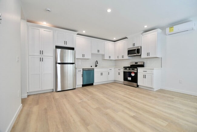 Photo - 1415 S Sierra Bonita Ave Unit 1413 1/2