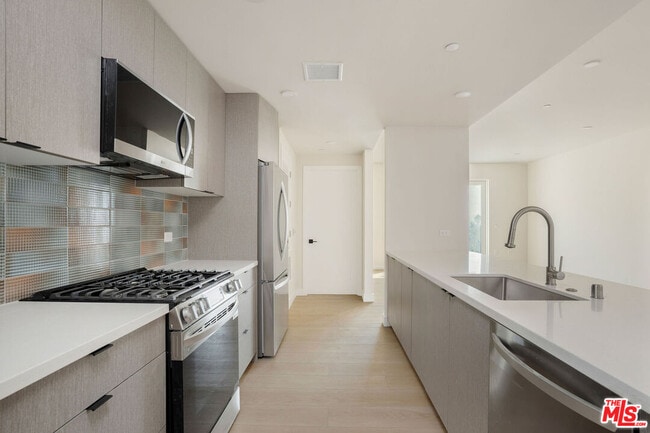 Photo - 5320 Cartwright Ave Unit 307