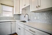 Remodeled kitchen - 715 Loma Dr