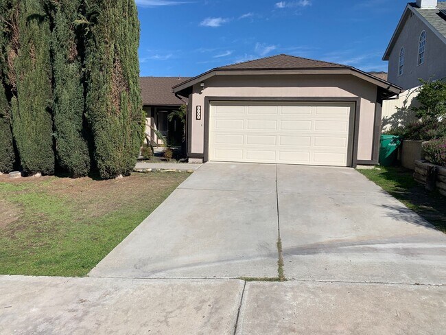 Photo - 3 Bedroom 2 Bath Cowles Mountain Home For Rent