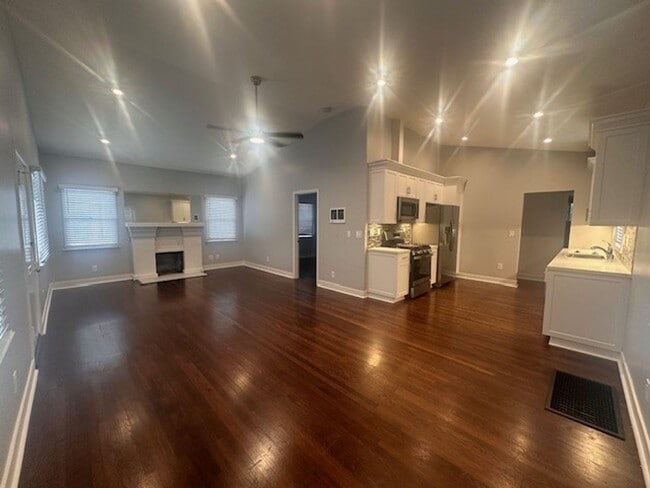 Newly Remodeled 2BR/2BA House in Hillcrest... - Newly Remodeled 2BR/2BA House in Hillcrest... Unit 1611 Robinson