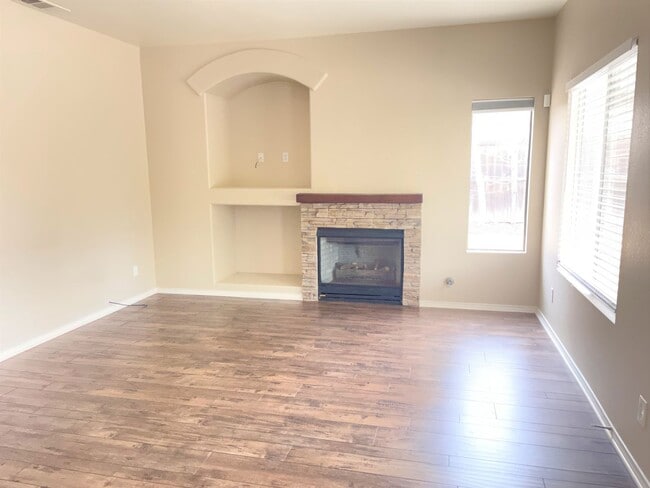 Photo - Spacious Murrieta Home For Rent!