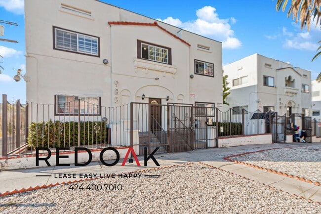 Photo - 979 S Oxford Ave Condo Unit 107