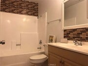 Photo - 4195 Kingsley St