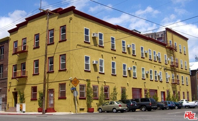 Photo - 726 S Santa Fe Ave Unit 300