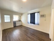 Photo - 1213 Dewey Ave Unit 1213 1/2