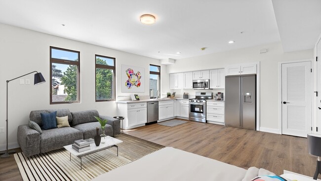 Photo - 2488 Mohawk St