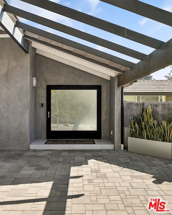 Photo - 1255 N Bundy Dr