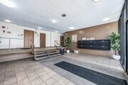 Lobby - Menlo 2