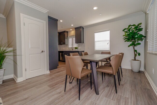 Photo - 4508 Esmeralda St