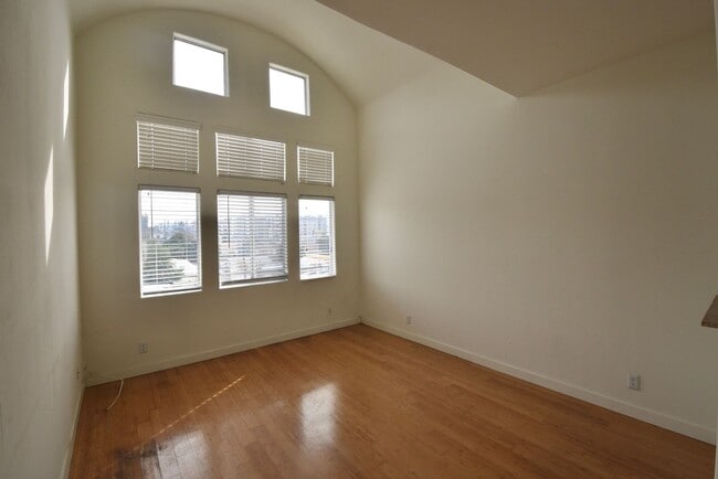 Photo - 425 N Alvarado St Unit 104