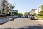 Photo - Chateau Brentwood Apartments