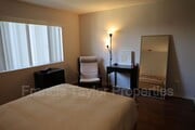 Photo - 325 N Melrose Dr Unit D