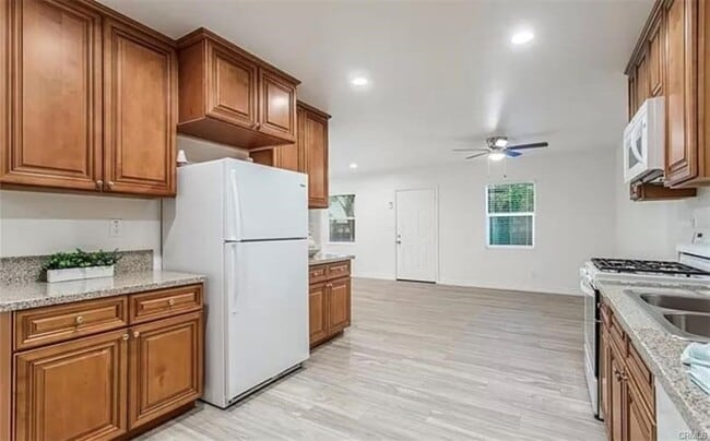 Photo - 1114 Beryl Ave