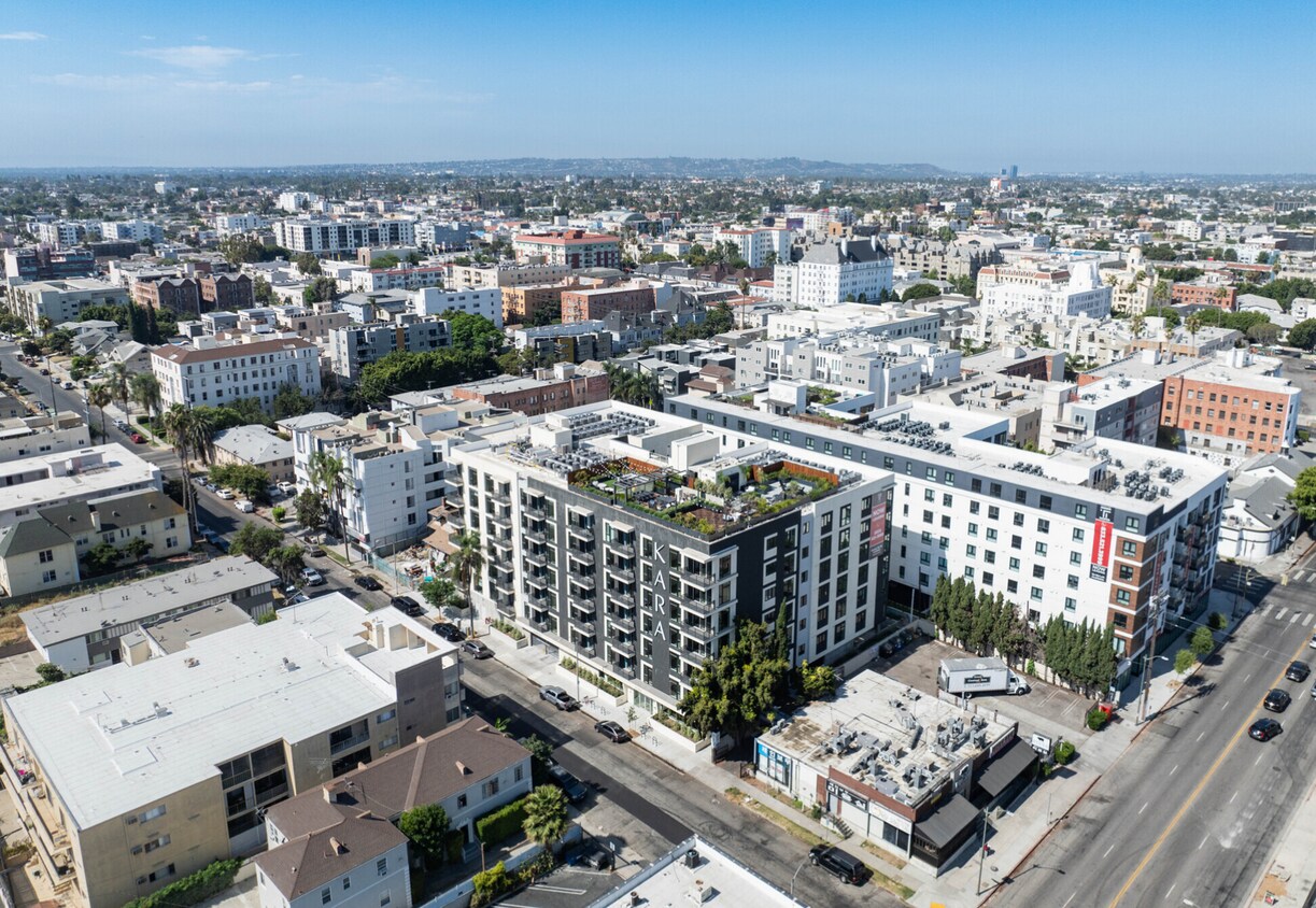 Floor Plan - 1 Bed 1 Bath +Den - 674 sqft