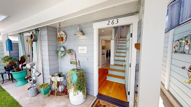 Photo - Spacious 4 Bed and 3 Bath Home in Coronado...