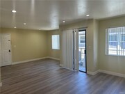 Photo - 219 E Maple St Apartment
