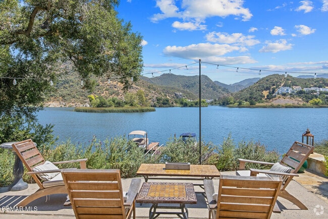 Building Photo - 498 Lake Sherwood Dr Rental