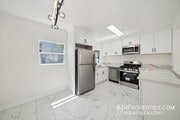 Photo - 1029 N Gardner St