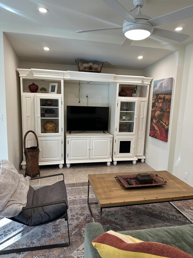 Photo - 840 Indian Canyon Dr Unit B