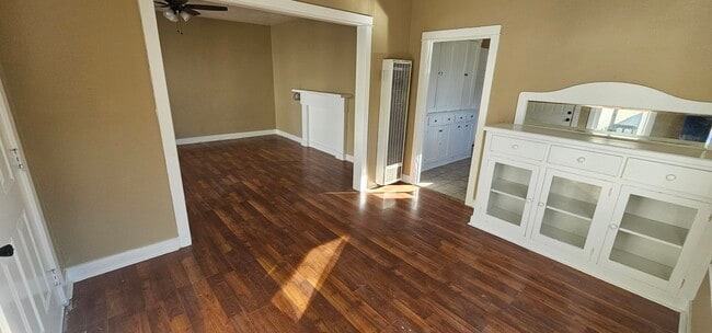 Photo - 522 W Florence Ave