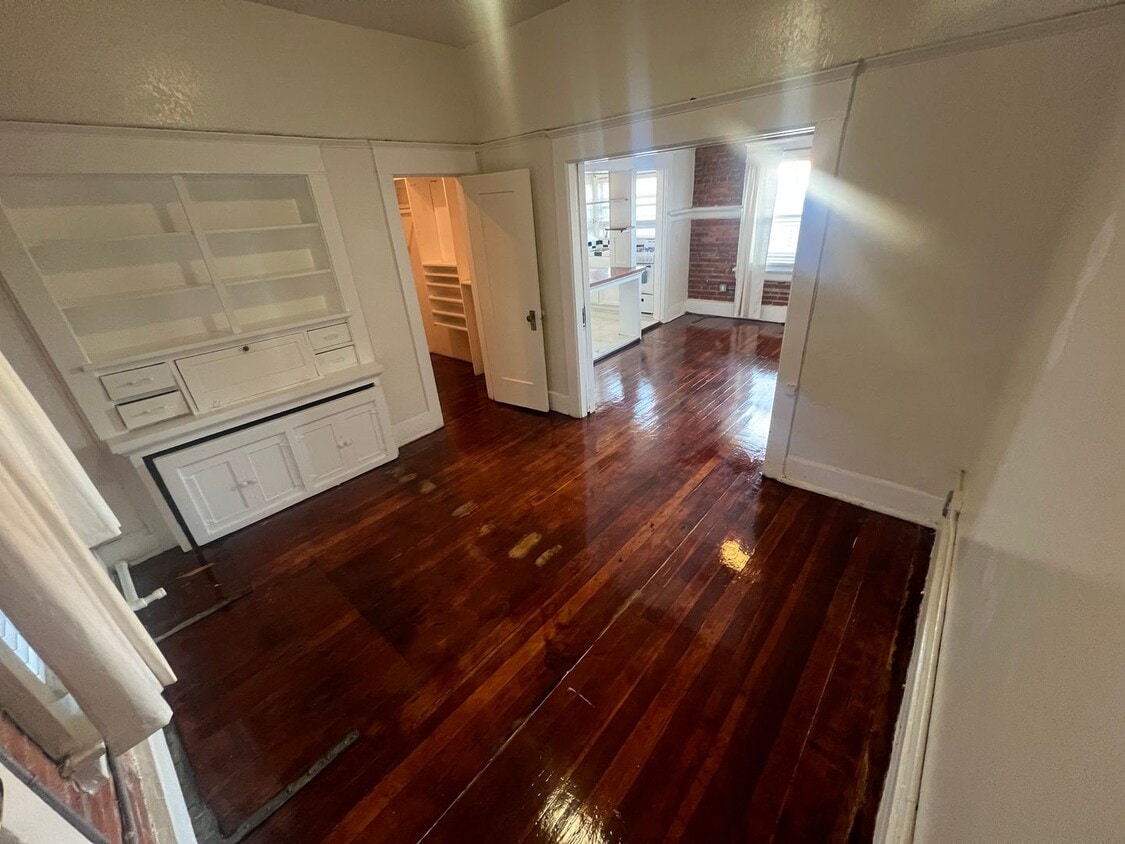 Floor Plan - Junior 1BD (City View)- upper floor