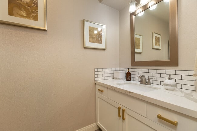 Photo - 1240 India St Unit 100