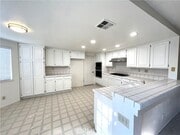 Photo - 206 Goldenrod Dr House