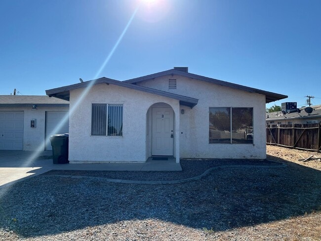 727 - 727 Apartment Unit B