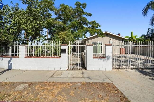 Photo - 12755 Judd St House