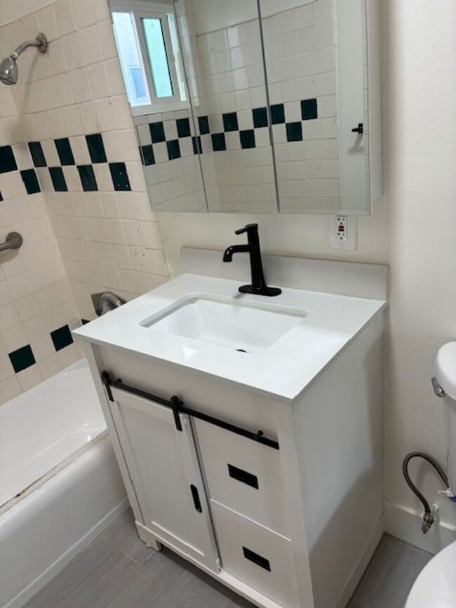 Photo - Renovated Studio Apartment for Lease in Va... Unit 216