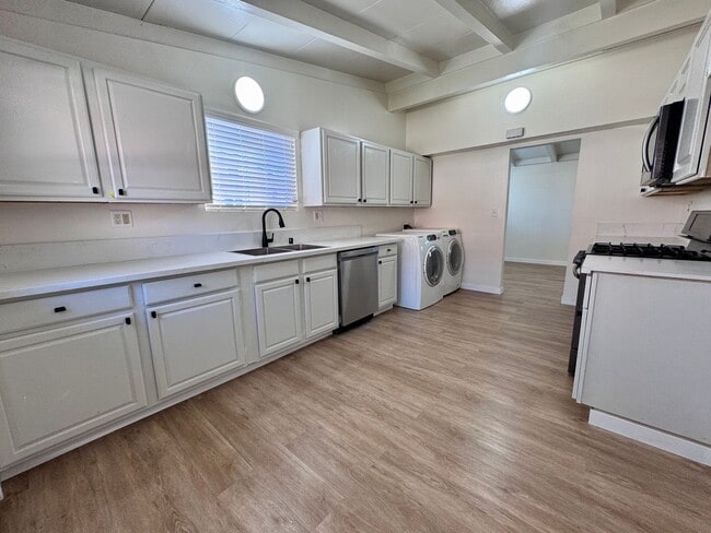Photo - Remodeled 3 bedroom in Sylmar