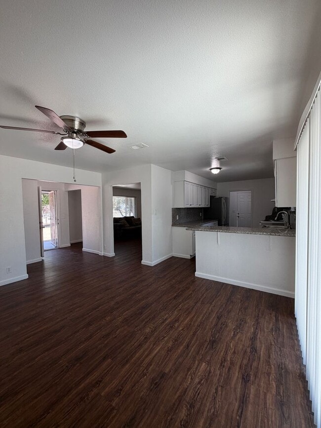 Photo - Charming 2-Bed, 1.5-Bath Home with 2-Car Garage in Hesperia, CA!