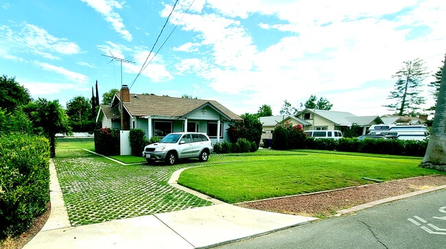 Photo - 4863 Rubidoux Ave