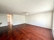 Photo - 236 E 46th St