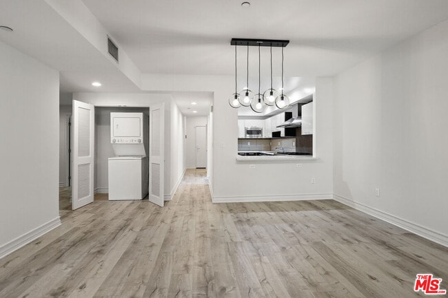 Photo - 107 Sweetzer Ave Unit 201