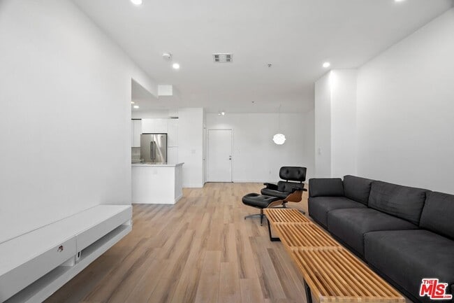 Photo - 360 W Ave 26