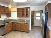 Photo - Spacious 4+2 SFR, 3 blocks from LMU, firep... House
