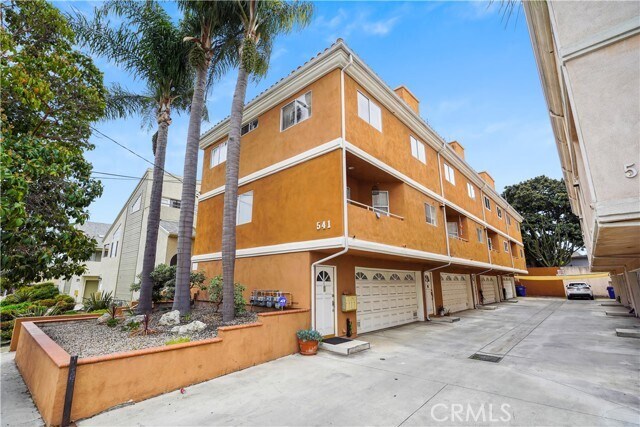 Photo - 541 W 23rd St Townhome